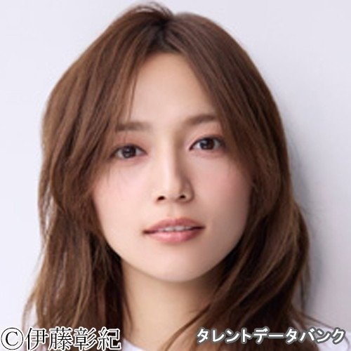 女優 川口春奈